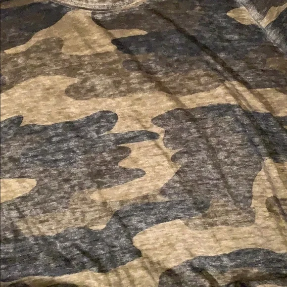 Lucky camo super soft cold shoulder tee! - Picture 4 of 5